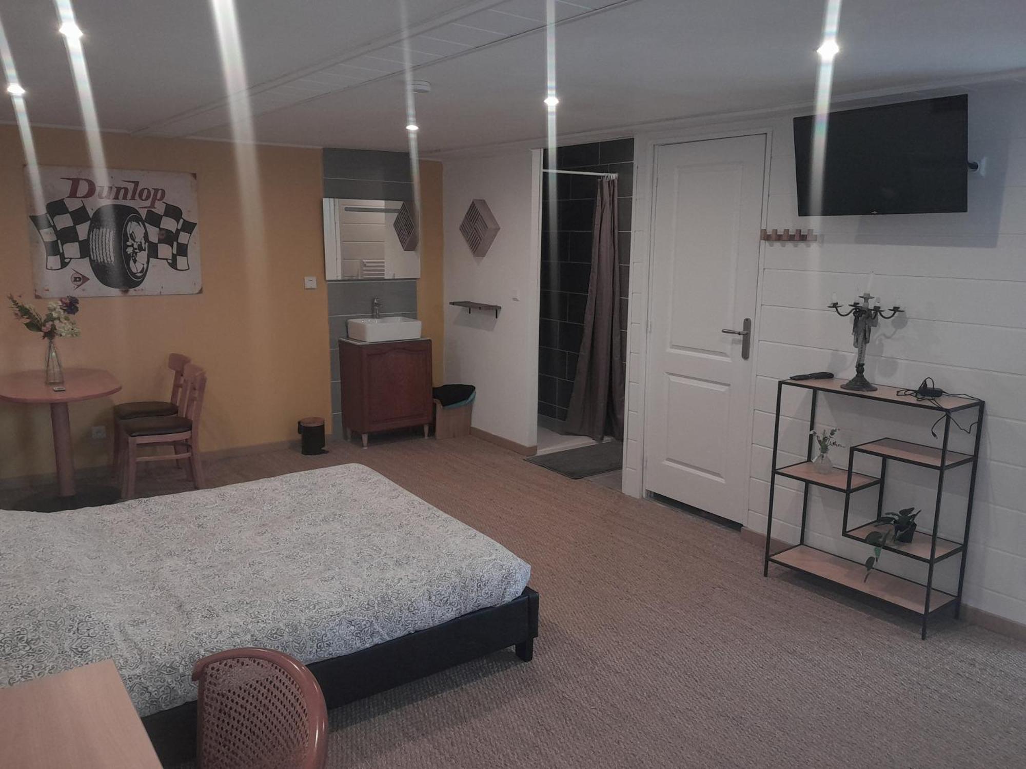 Serenite Homestay Conde-sur-Noireau